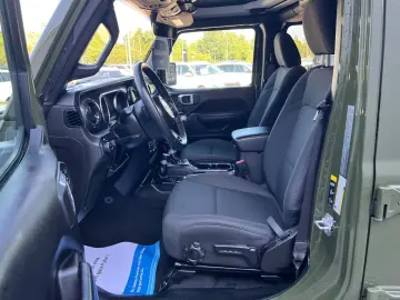 JEEP Wrangler Unlimited Sport Hardtop (Cabrio)