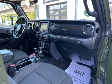 JEEP Wrangler Unlimited Sport Hardtop (Cabrio)