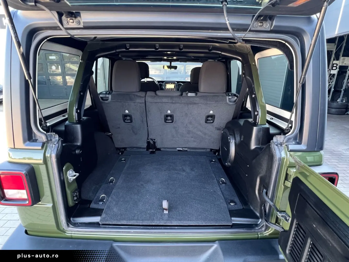 JEEP Wrangler Unlimited Sport Hardtop (Cabrio)