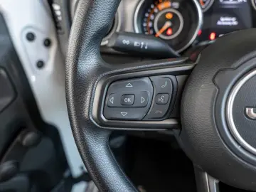 Jeep Wrangler Unlimited Sport 3.0 Softtop NAVI KLIMA