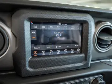 Jeep Wrangler Unlimited Sport 3.0 Softtop NAVI KLIMA