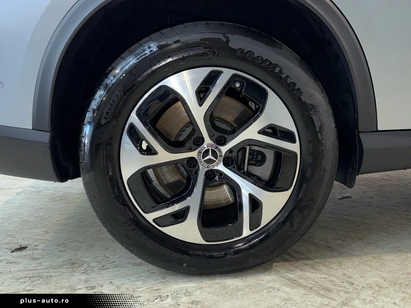 MERCEDES-BENZ GLC 300 e 4M Avantgarde Distronic Memo&hellip;