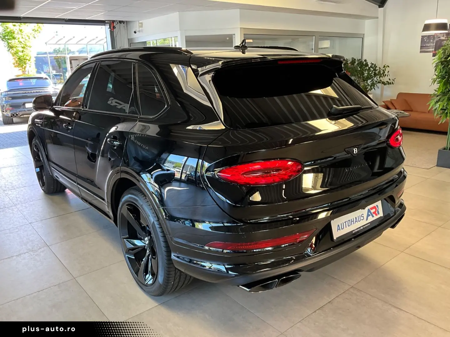 BENTLEY Bentayga V8 ( MY26)