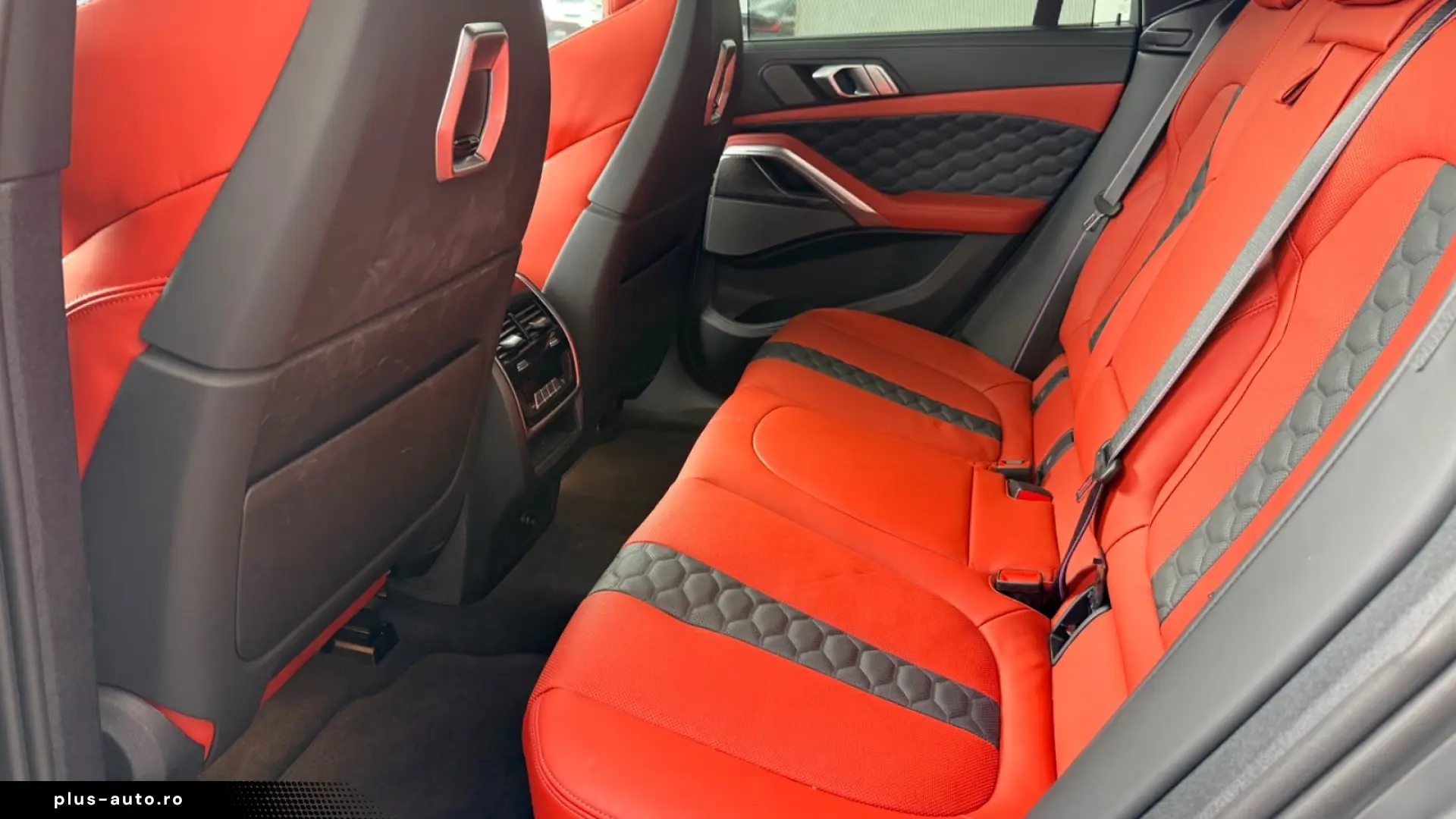 BMW X6 M Competition 21-22  Pano Carbon LED H&K