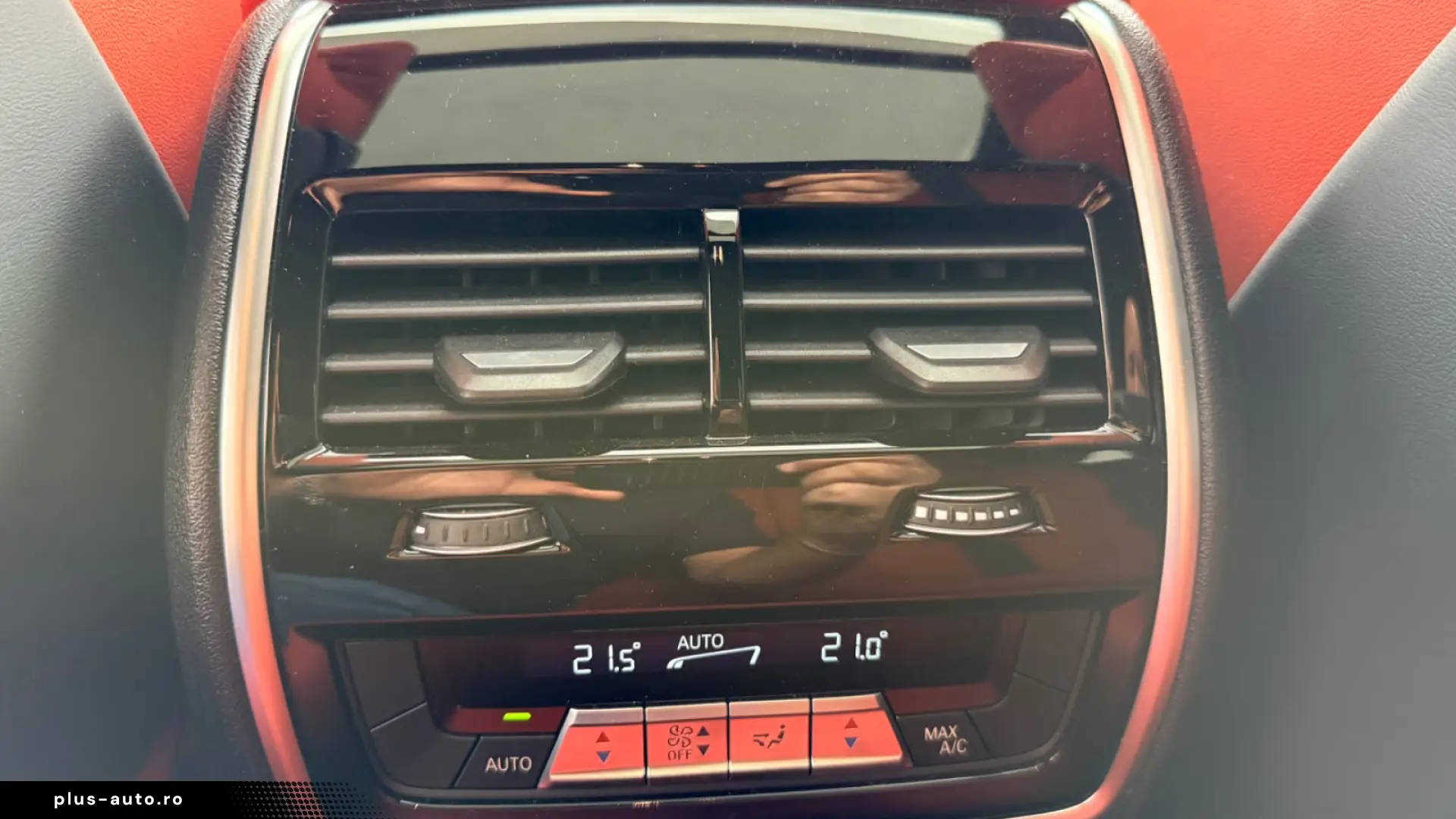 BMW X6 M Competition 21-22  Pano Carbon LED H&K