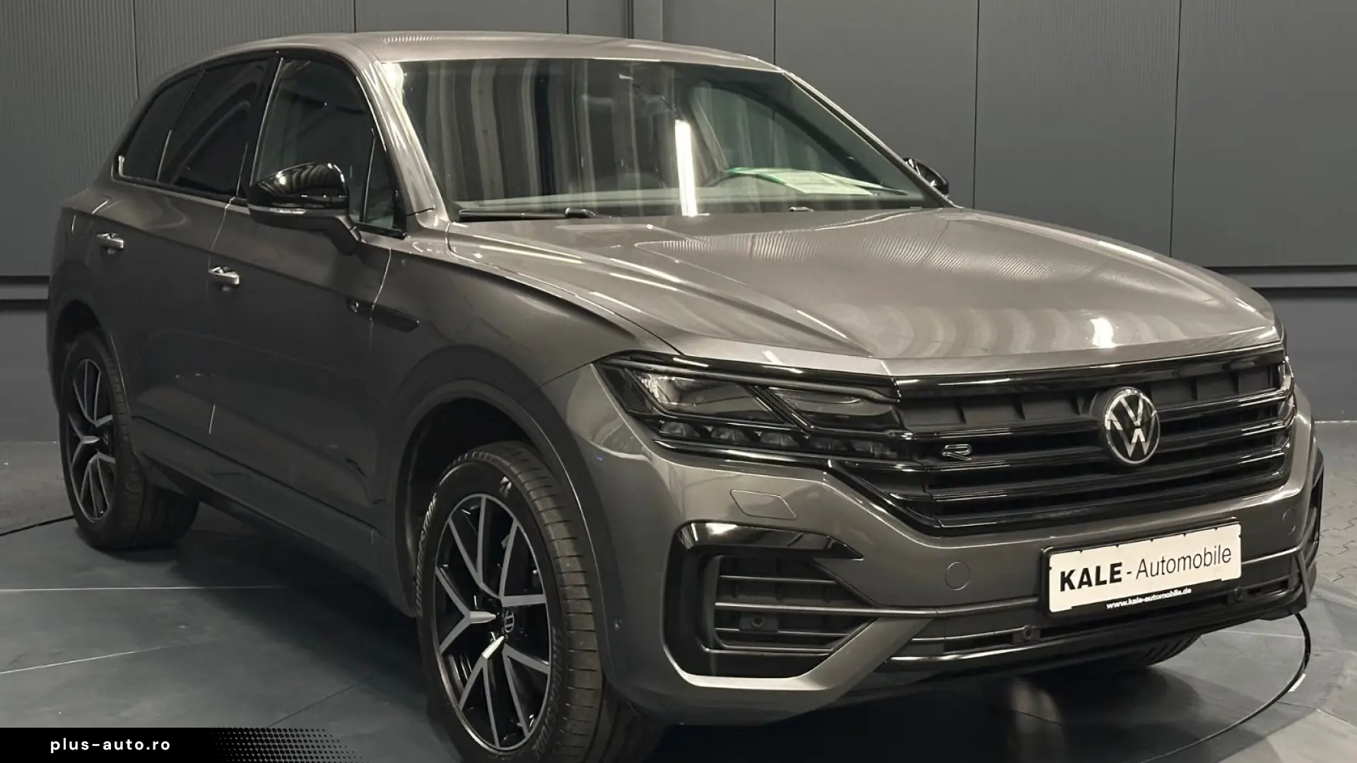 Volkswagen Touareg R-Line 4Motion Black Style