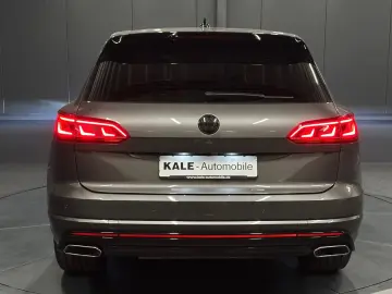 Volkswagen Touareg R-Line 4Motion Black Style