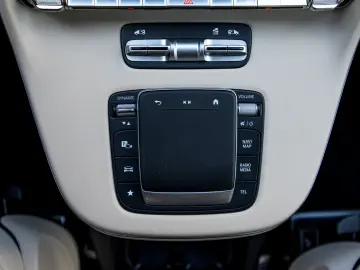 Mercedes-Benz V300d 4Matic Extralong