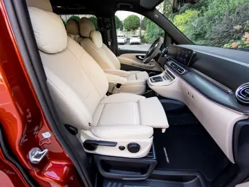 Mercedes-Benz V300d 4Matic Extralong