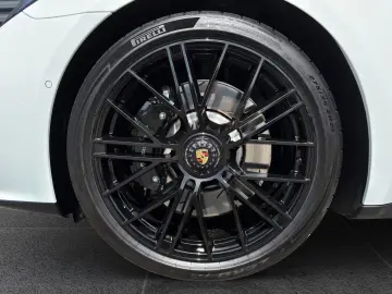 Porsche Panamera GTS