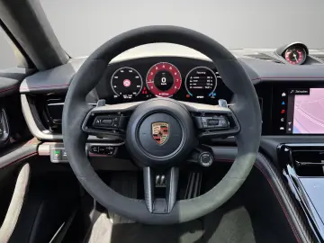 Porsche Panamera GTS