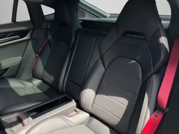 Porsche Panamera GTS