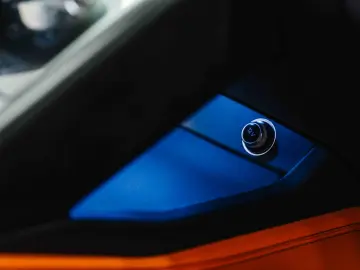 Lamborghini Urus Pearl Capsule Carbon