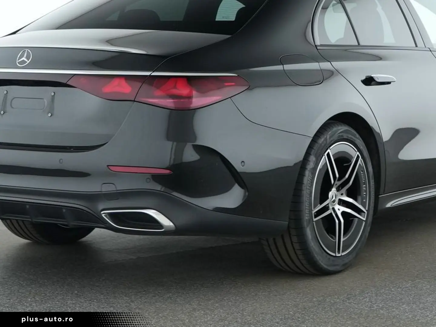 MERCEDES-BENZ E 220 d AMG-Sport LED Cam Pano Night Distr