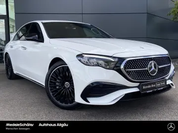 MERCEDES-BENZ E 220 d AMG Night 20  Distronic Ambiente