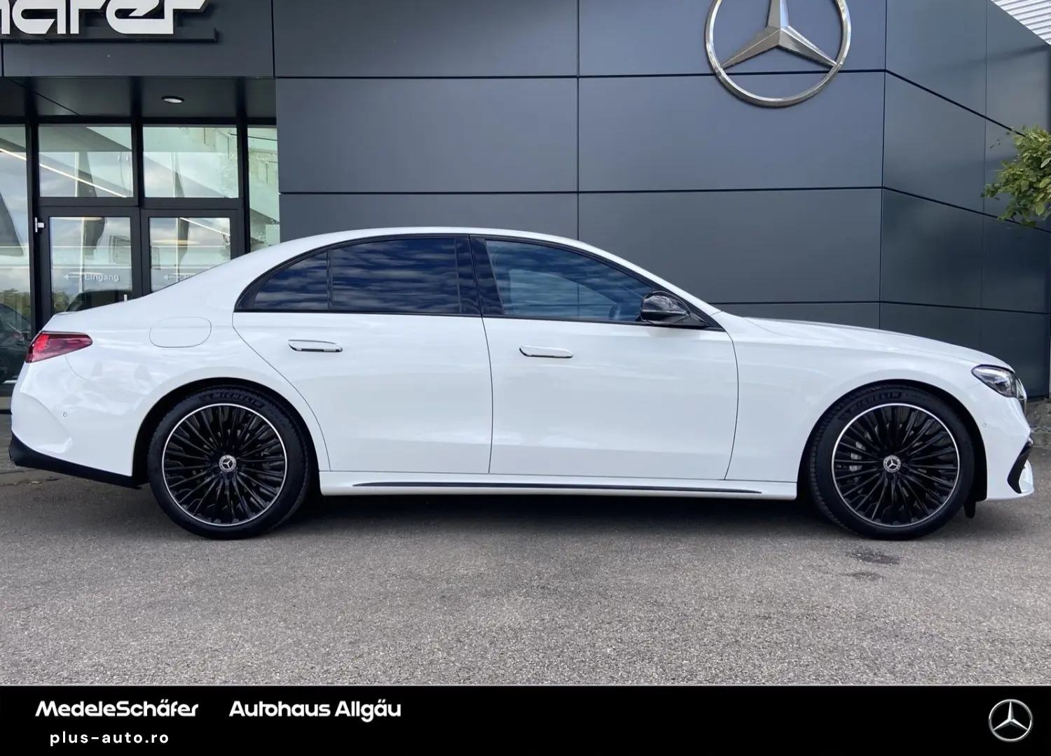 MERCEDES-BENZ E 220 d AMG Night 20  Distronic Ambiente