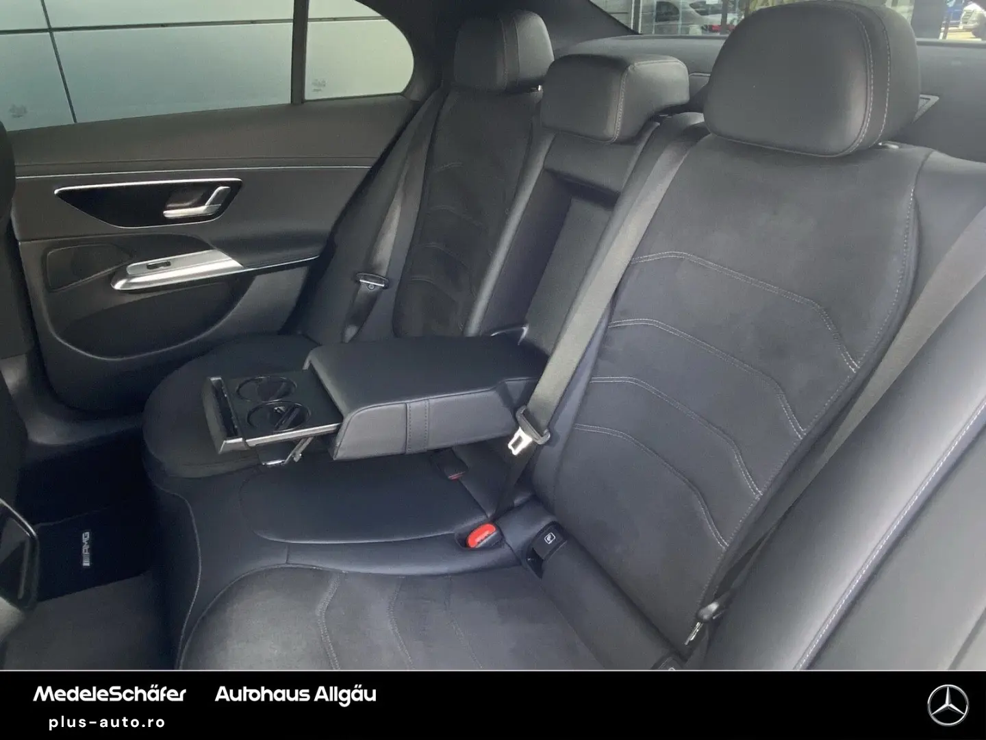 MERCEDES-BENZ E 220 d AMG Night 20  Distronic Ambiente