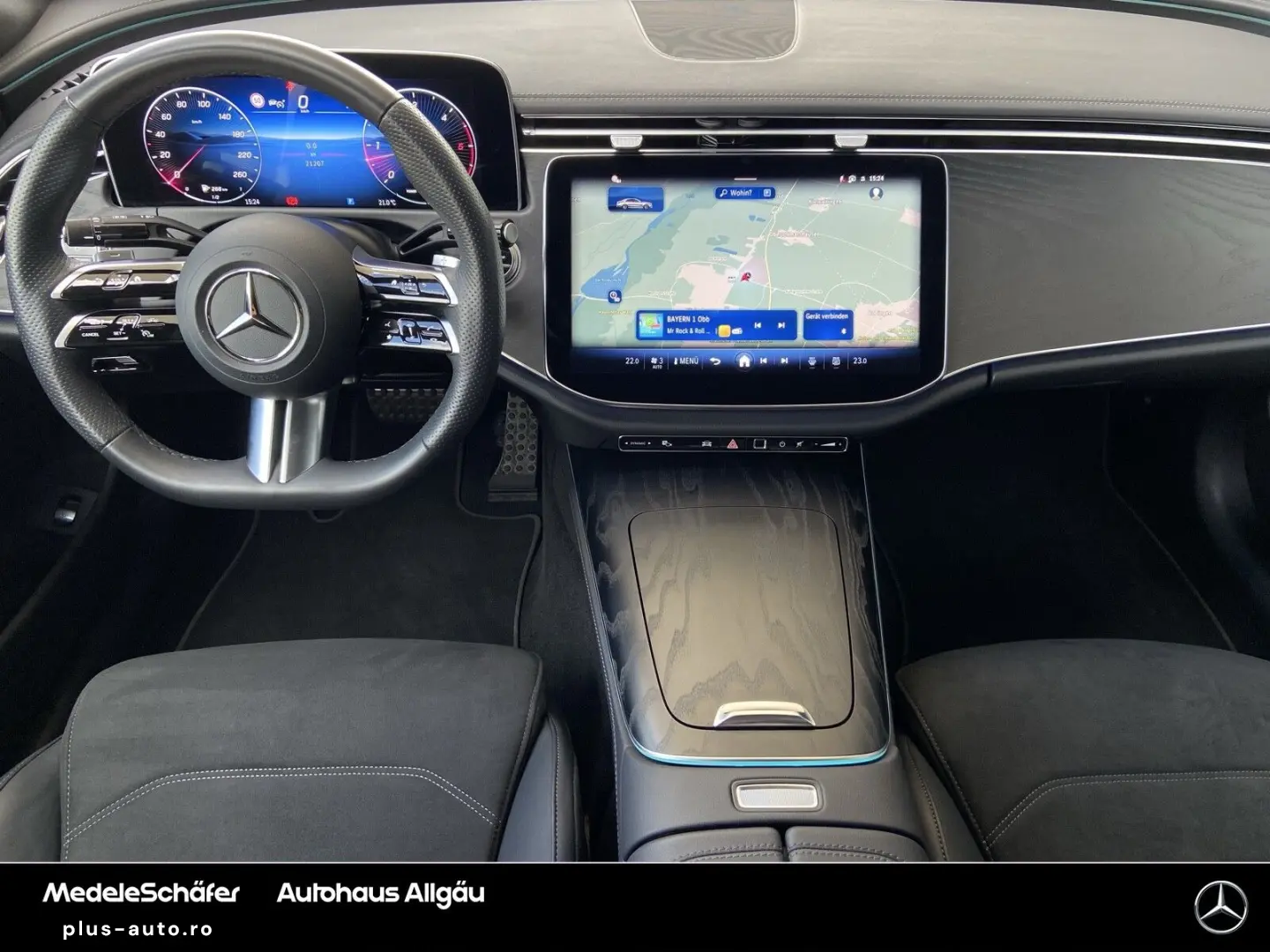 MERCEDES-BENZ E 220 d AMG Night 20  Distronic Ambiente