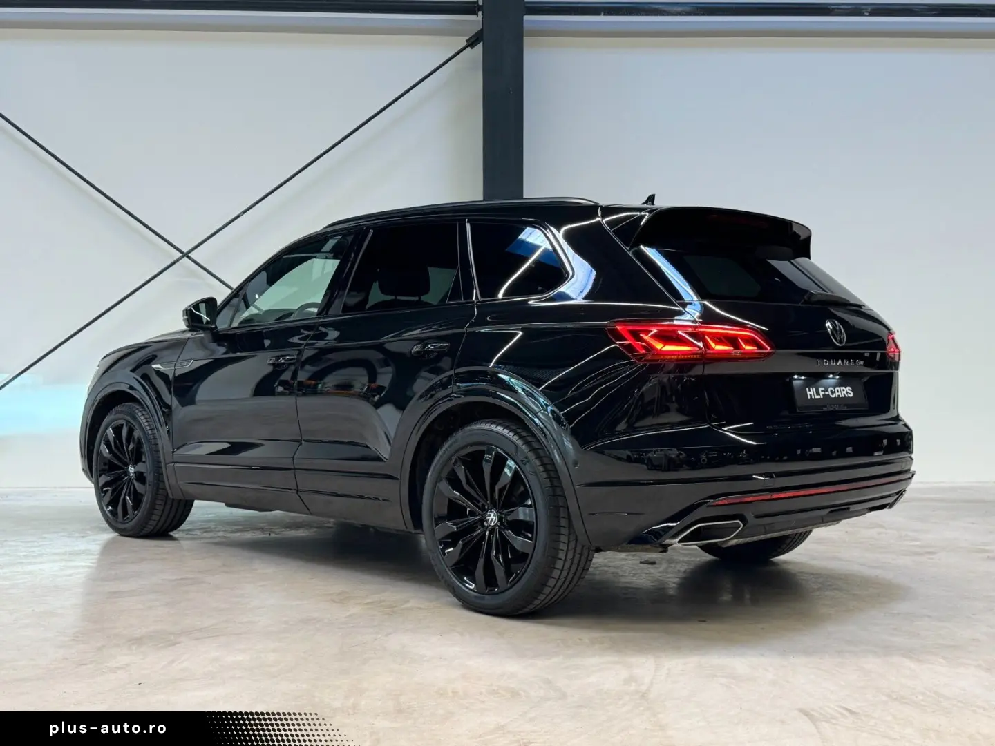 VW TOUAREG R-LINE 4M. 3.0TDI LUFTFEDER PANO