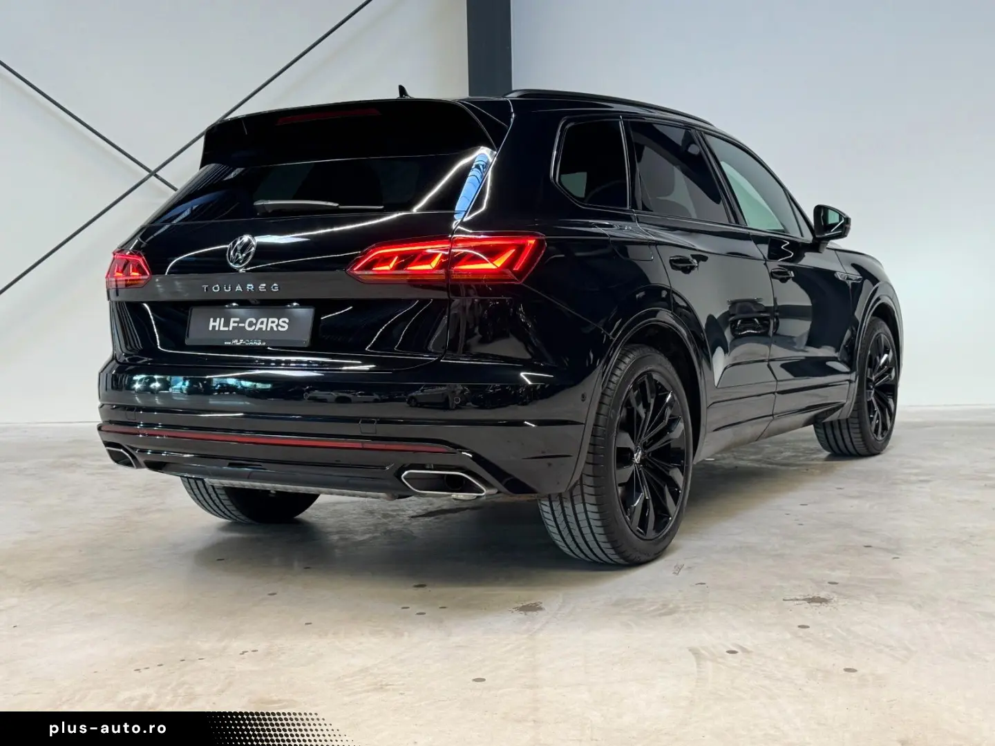 VW TOUAREG R-LINE 4M. 3.0TDI LUFTFEDER PANO