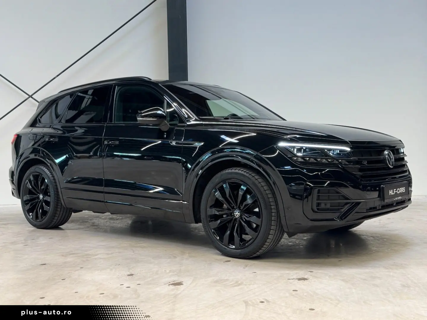 VW TOUAREG R-LINE 4M. 3.0TDI LUFTFEDER PANO