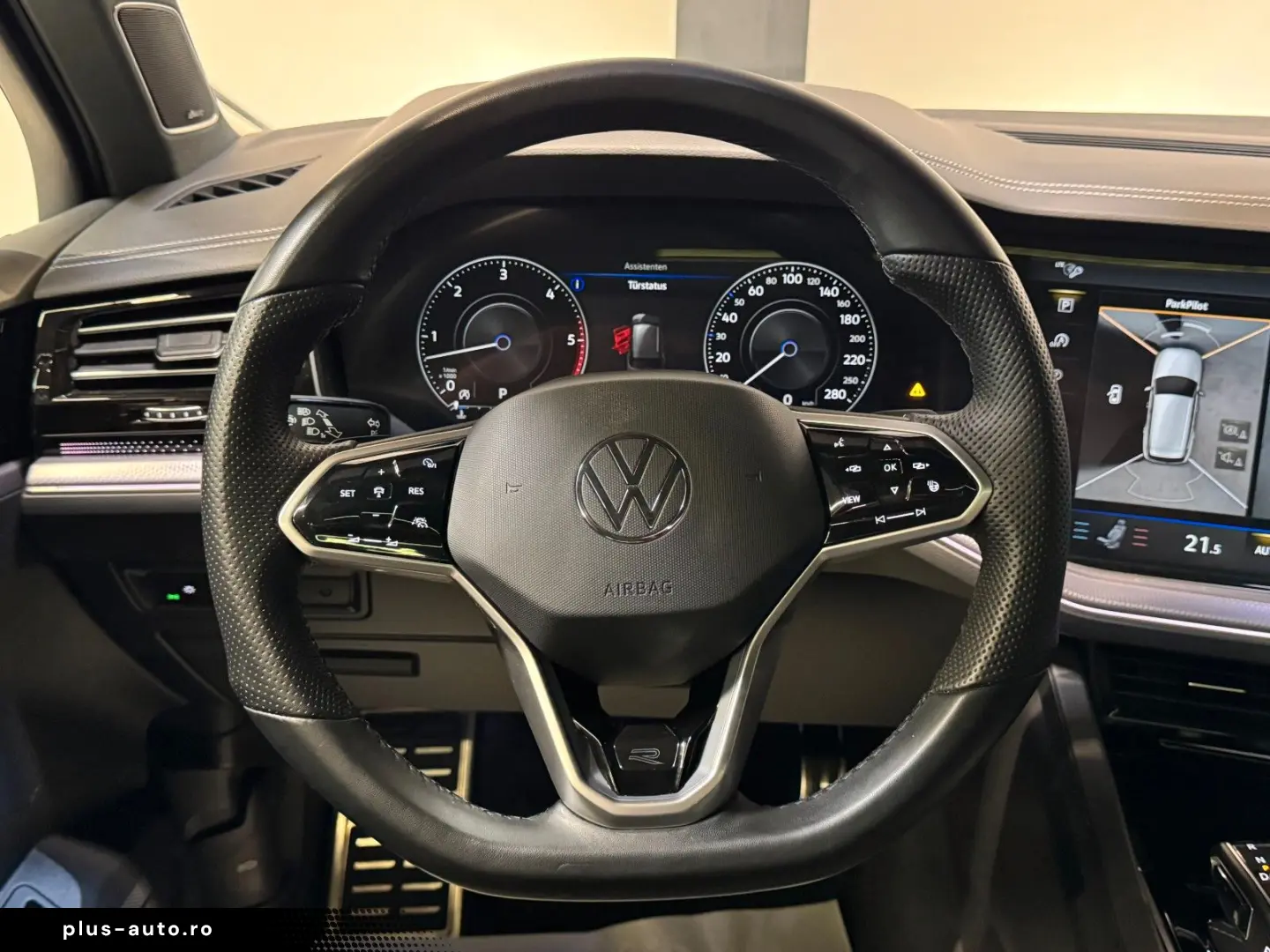 VW TOUAREG R-LINE 4M. 3.0TDI LUFTFEDER PANO