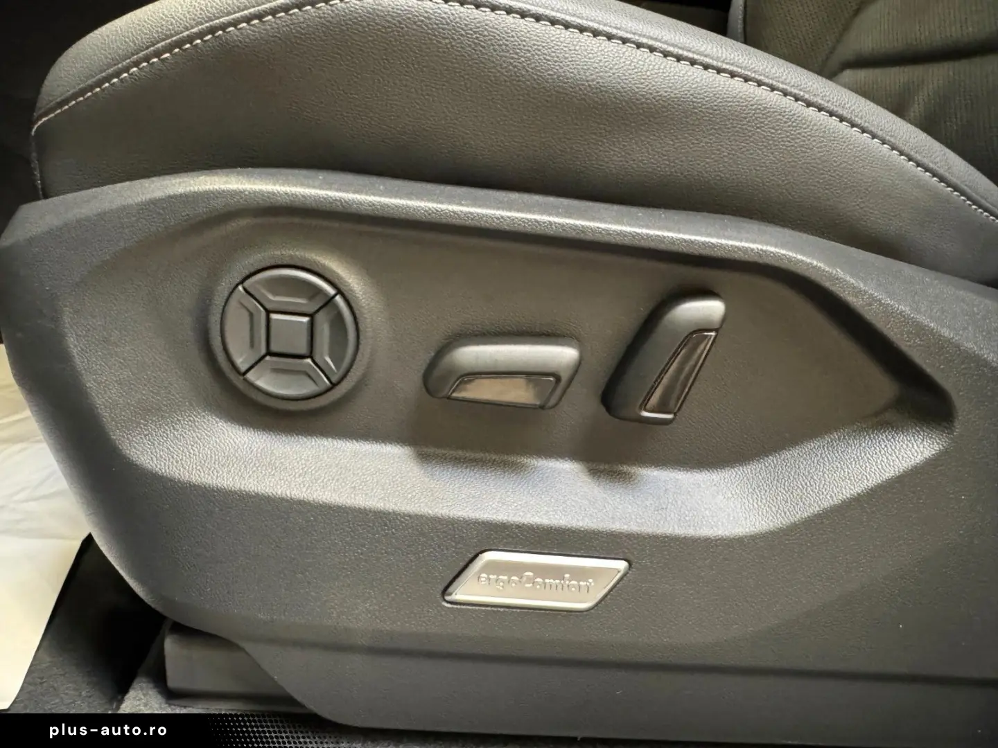 VW TOUAREG R-LINE 4M. 3.0TDI LUFTFEDER PANO
