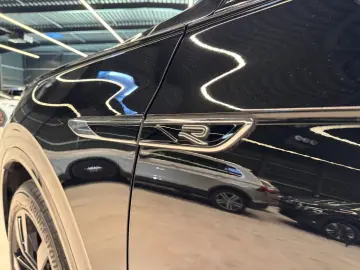 VW TOUAREG R-LINE 4M. 3.0TDI LUFTFEDER PANO