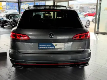 VW Touareg 3.0 R eHybrid 4M Pano ACC Soft Luft HuD