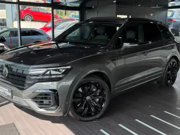 VW Touareg 3.0 R eHybrid 4M Pano ACC Soft Luft HuD