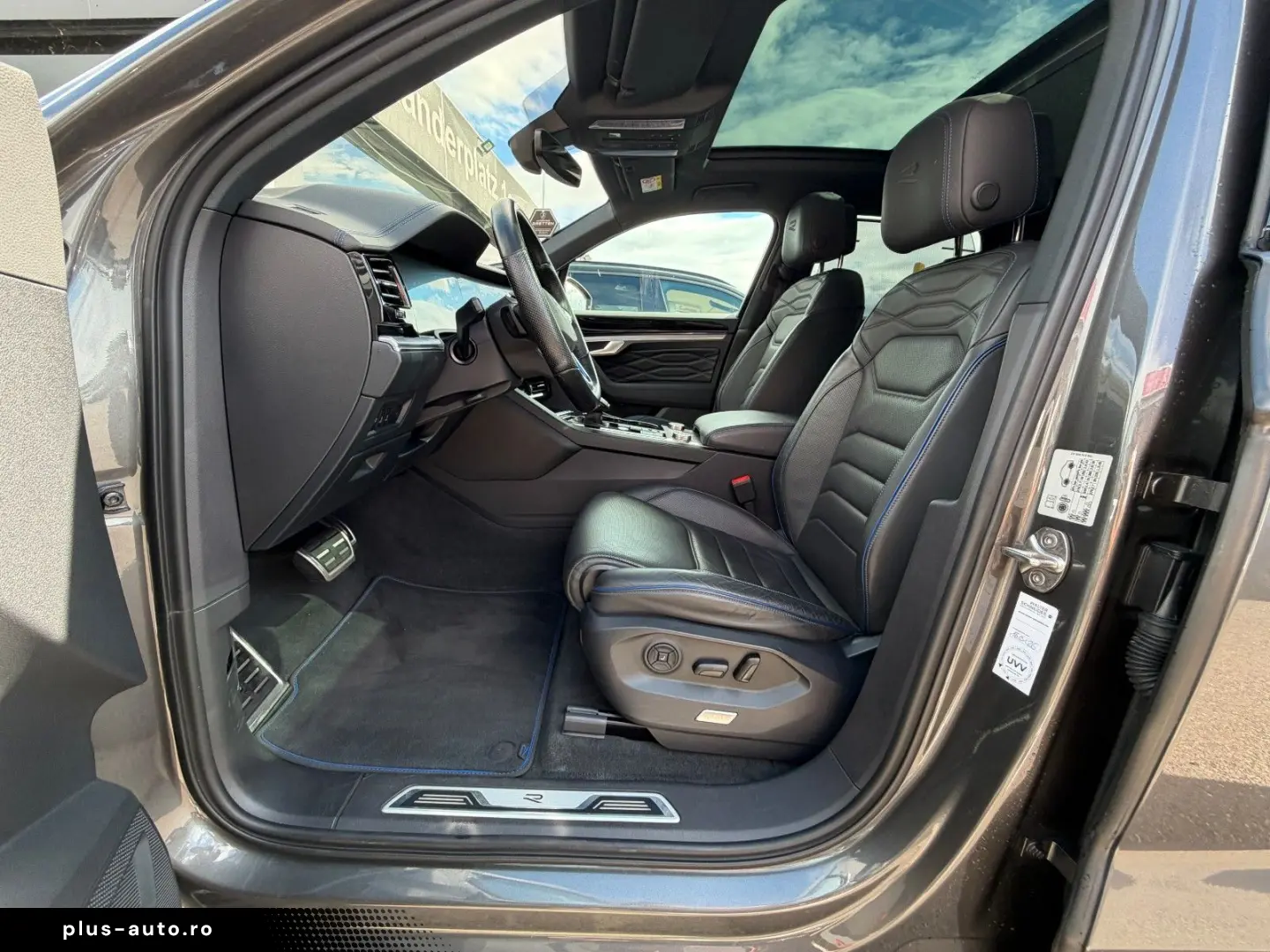 VOLKSWAGEN Touareg 2023 — imagine 9
