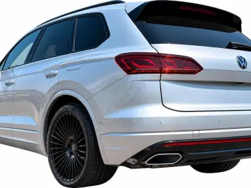 VW Touareg R eHybrid 4Motion Pano