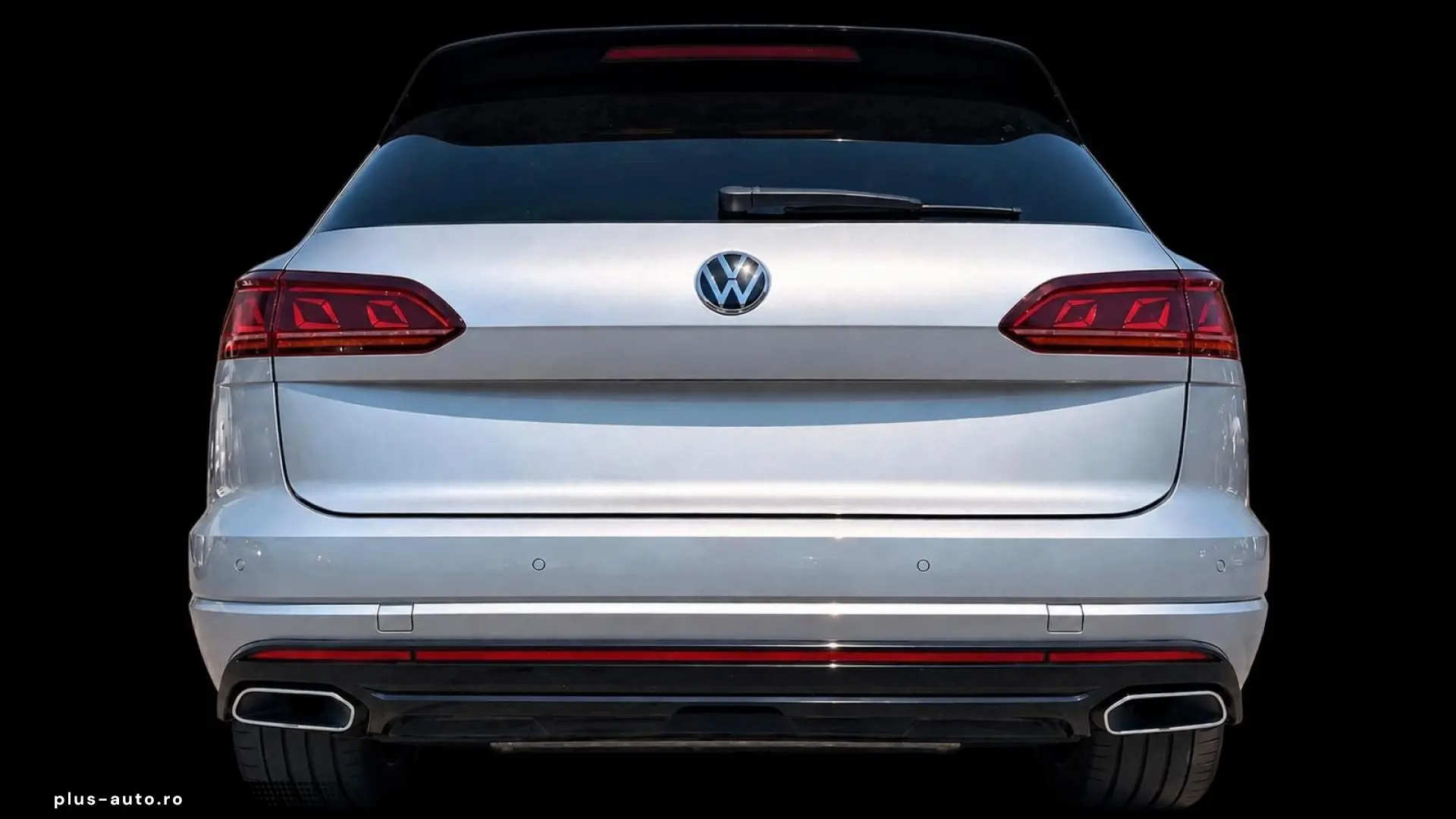 VW Touareg R eHybrid 4Motion Pano