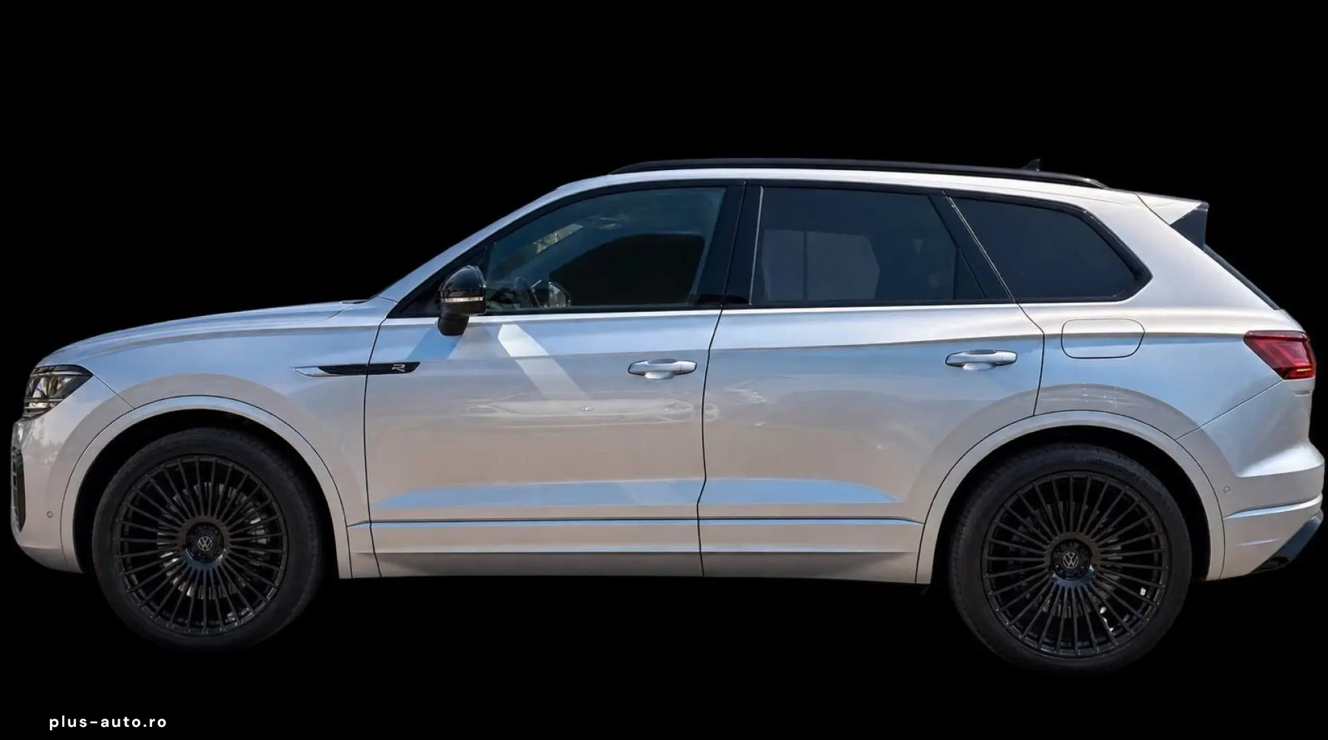 VW Touareg R eHybrid 4Motion Pano