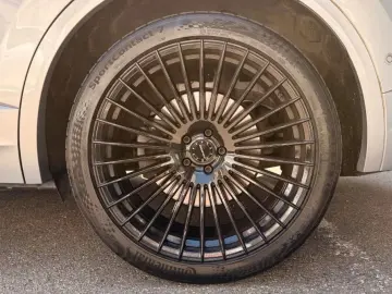 VW Touareg R eHybrid 4Motion Pano