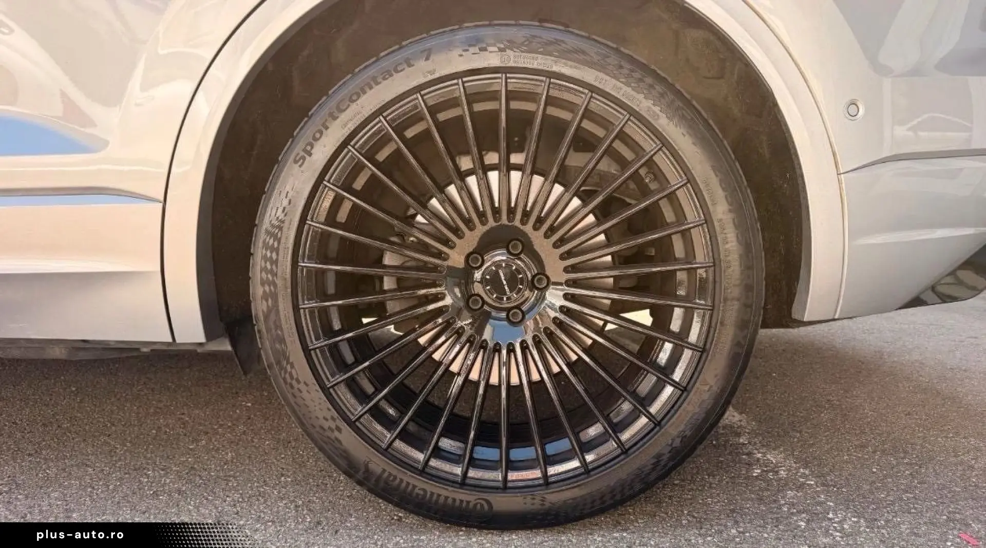 VW Touareg R eHybrid 4Motion Pano