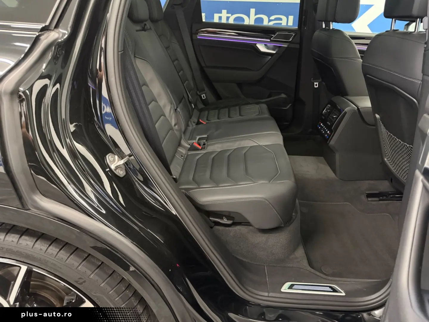 VW Touareg 3.0 TDI R-Line Black Style Panorama