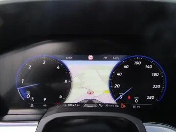VW Touareg R-Line 3.0 TDI DSG PANO DYNAUDIO IQ.