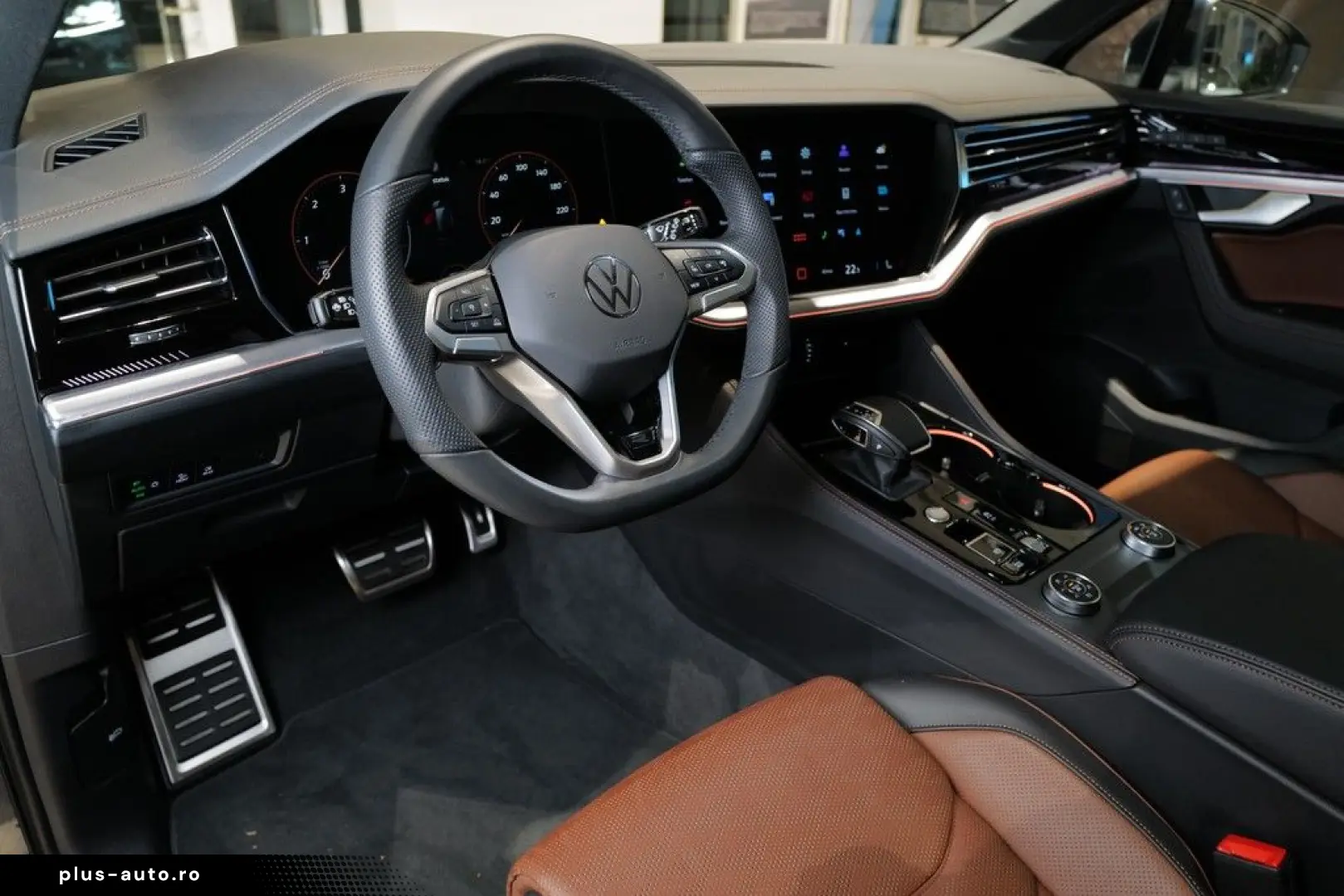 VW Touareg 3.0TDI R-Line Nachtsicht Pano 22