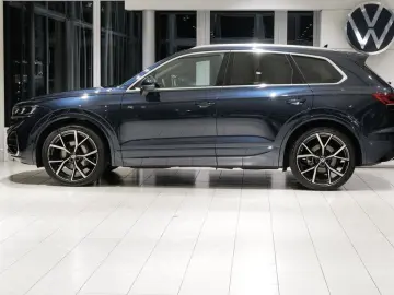 VW Touareg 3.0TDI R-Line Nachtsicht Pano 22