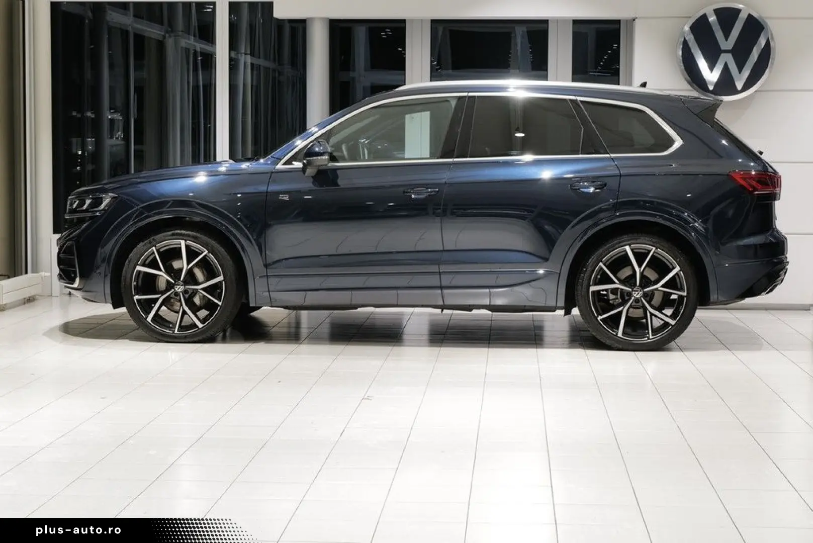 VW Touareg 3.0TDI R-Line Nachtsicht Pano 22