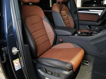 VW Touareg 3.0TDI R-Line Nachtsicht Pano 22