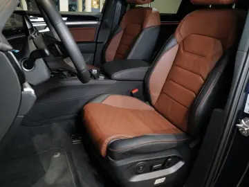 VW Touareg 3.0TDI R-Line Nachtsicht Pano 22