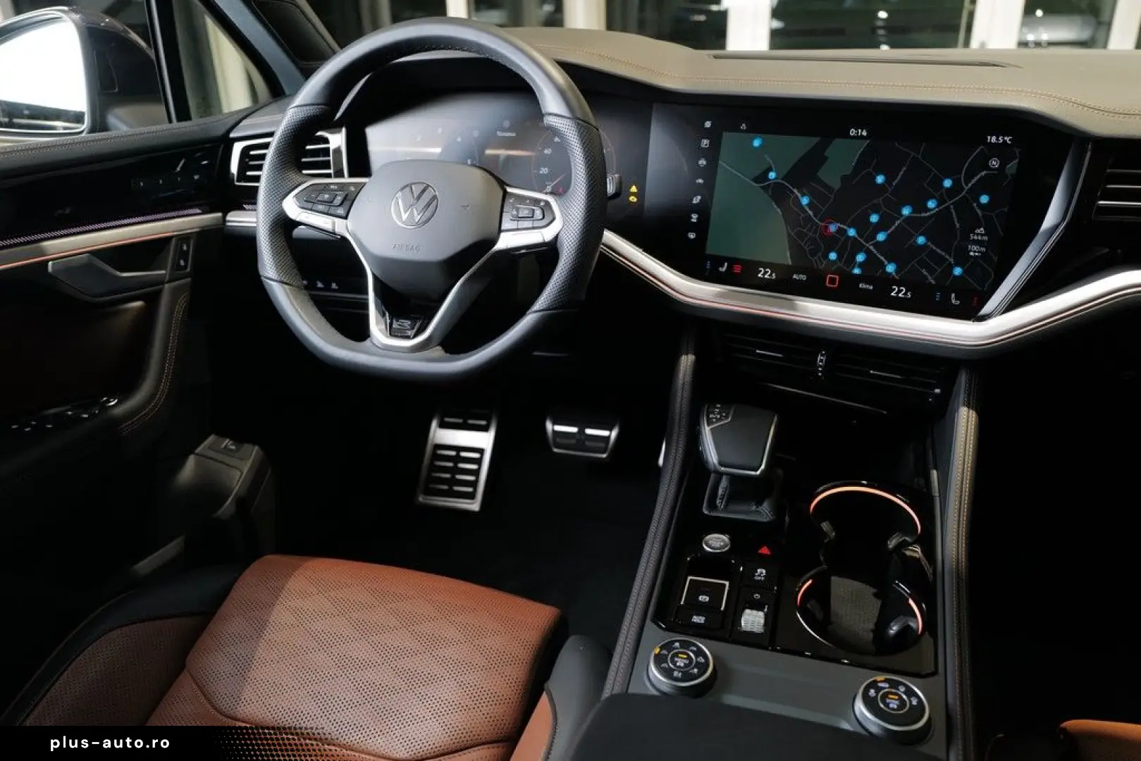 VW Touareg 3.0TDI R-Line Nachtsicht Pano 22