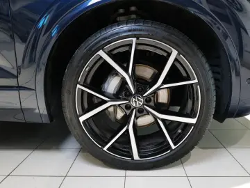 VW Touareg 3.0TDI R-Line Nachtsicht Pano 22