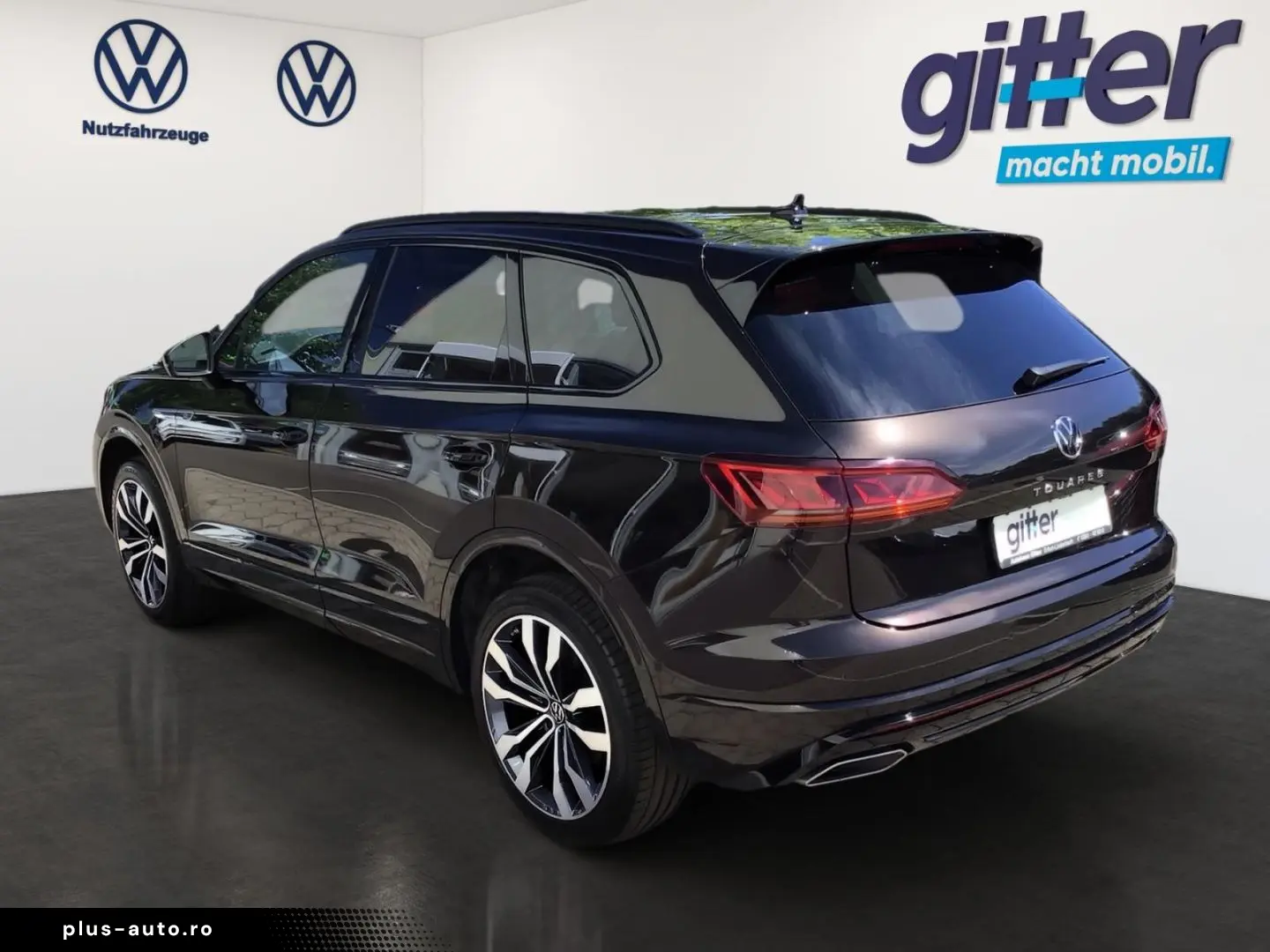 VW Touareg Elegance 4M BLACK MATRIX PANNO
