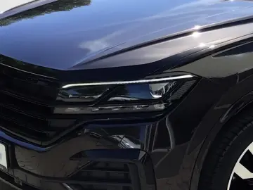 VW Touareg Elegance 4M BLACK MATRIX PANNO