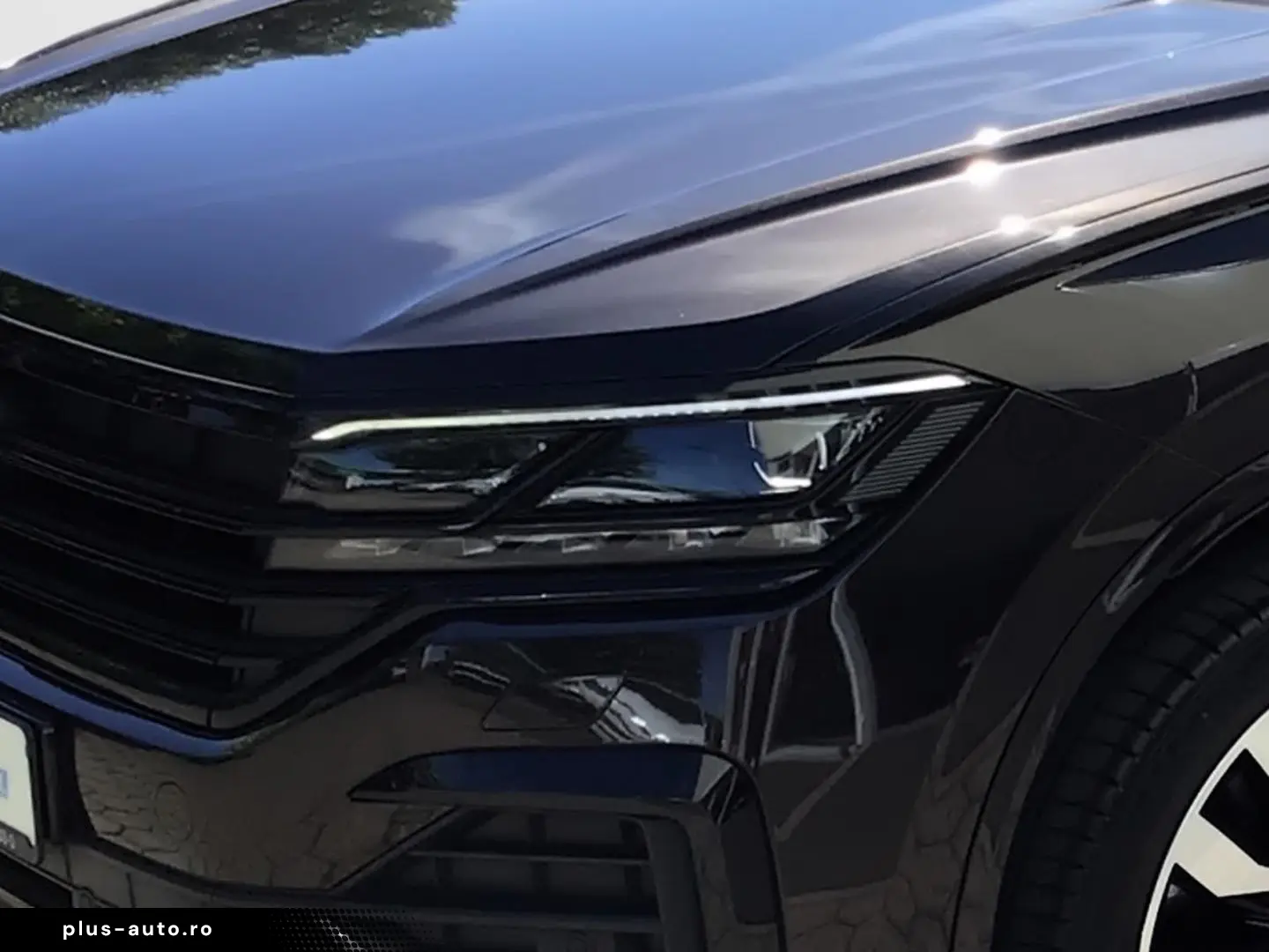 VW Touareg Elegance 4M BLACK MATRIX PANNO