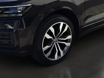 VW Touareg Elegance 4M BLACK MATRIX PANNO
