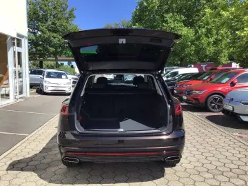 VW Touareg Elegance 4M BLACK MATRIX PANNO